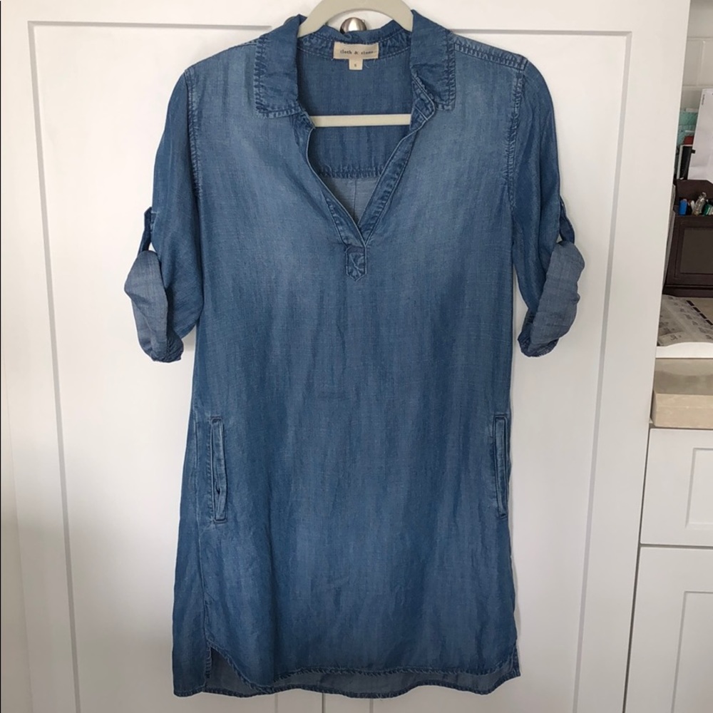 Cloth and Stone Chambray Dress size S